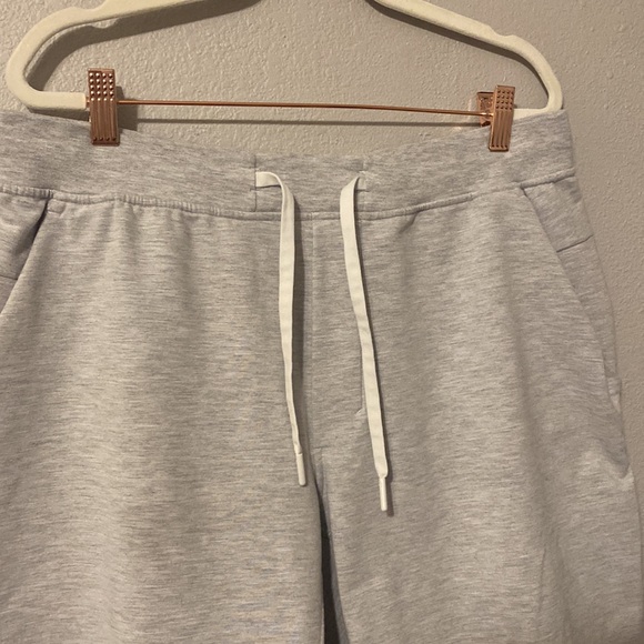 Lululemon City Sweat Short *9.5" Size XL - Picture 2 of 5